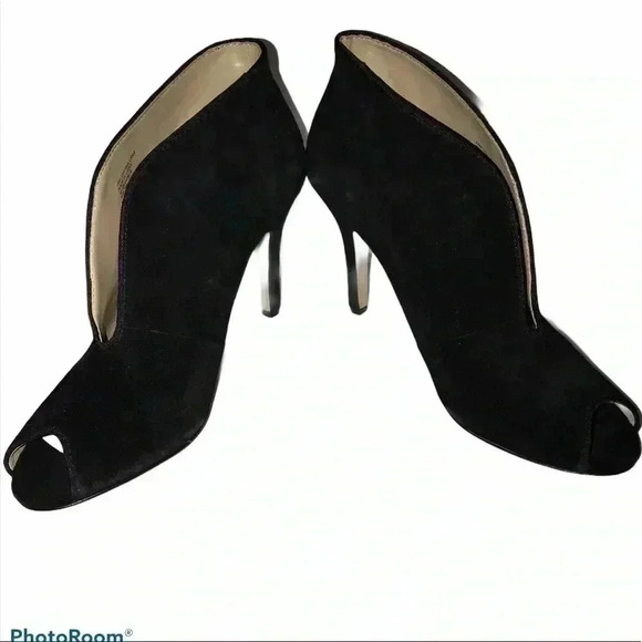 Adrienne Vittadini Grandeur Black Suede Peep Toe Pull On Bootie Heels Si… - Picture 3 of 7